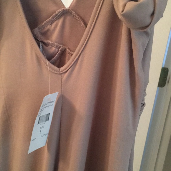 Dress - Picture 3 of 4